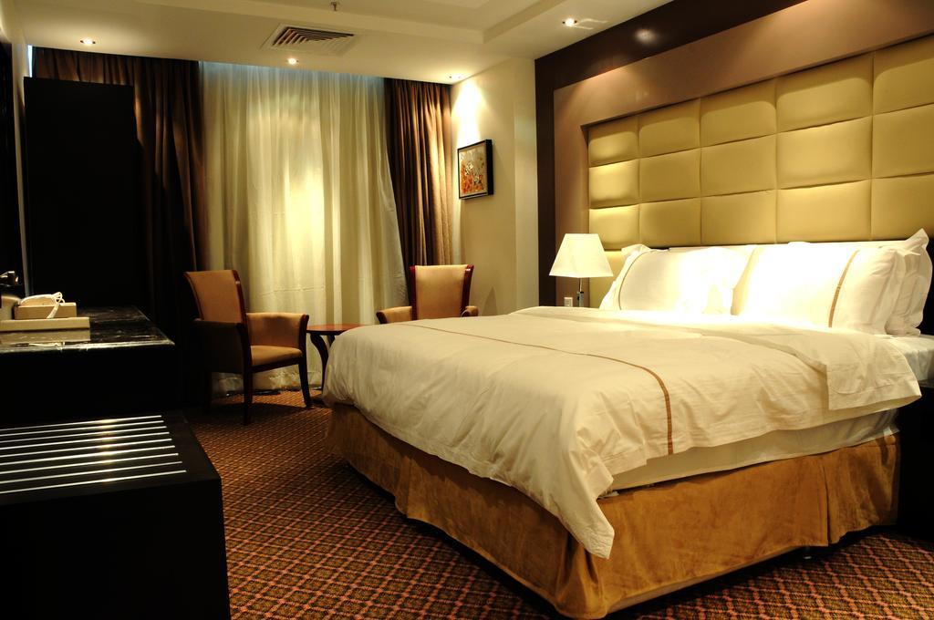 Al Yamama Palace Hotel Suites Riyadh Rom bilde